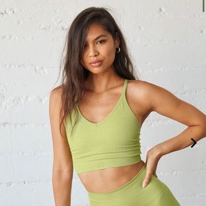 Kiwi top